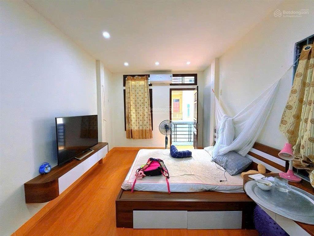 Chủ cần bán! lạc long quân, 70m ra phố ô tô tránh, giá hợp lý, công năng 5t x 35m2