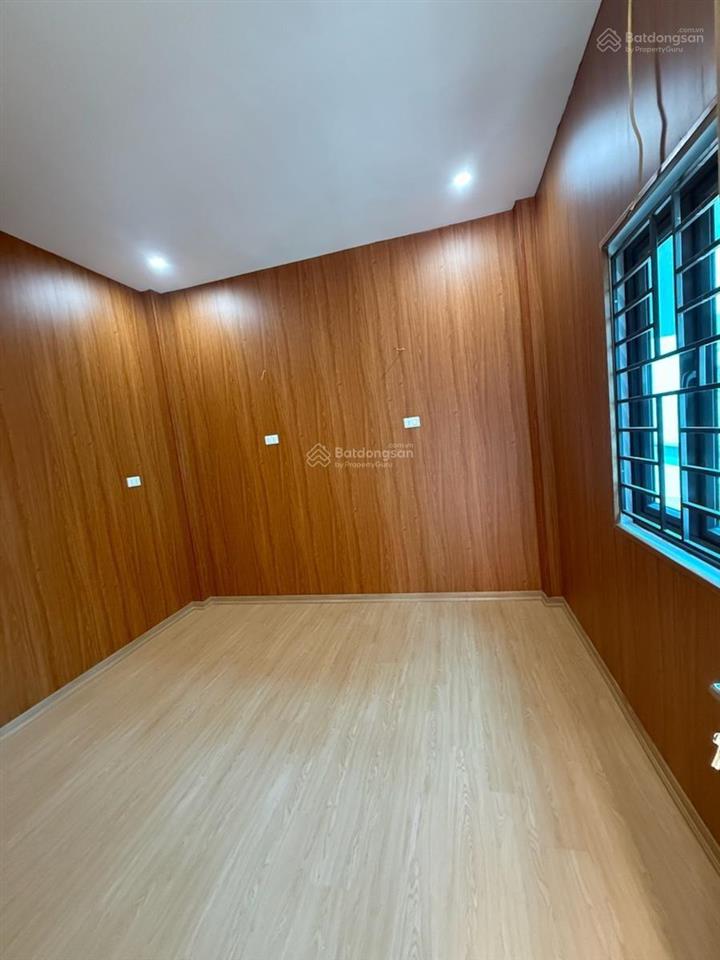 Nhà lô góc ngọc khánh! ngõ thông tứ tung, dân xây chắc chắn, kinh doanh, ở, full nội thất 38m2x5t