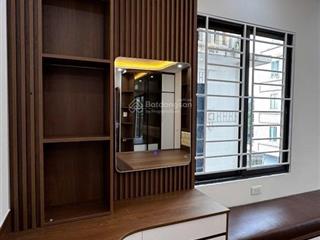 5m ra phố hoàng hoàng hoa thám , ngõ xe ba gác ,trước mặt thoáng vĩnh viễn , full nội thất 45mx5t