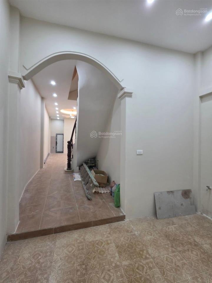Đội cấn nhà đẹp ở ngay, ngõ ba gác phi, 50m ra phố, nhà dân xây chắc chắn 50m x 4t