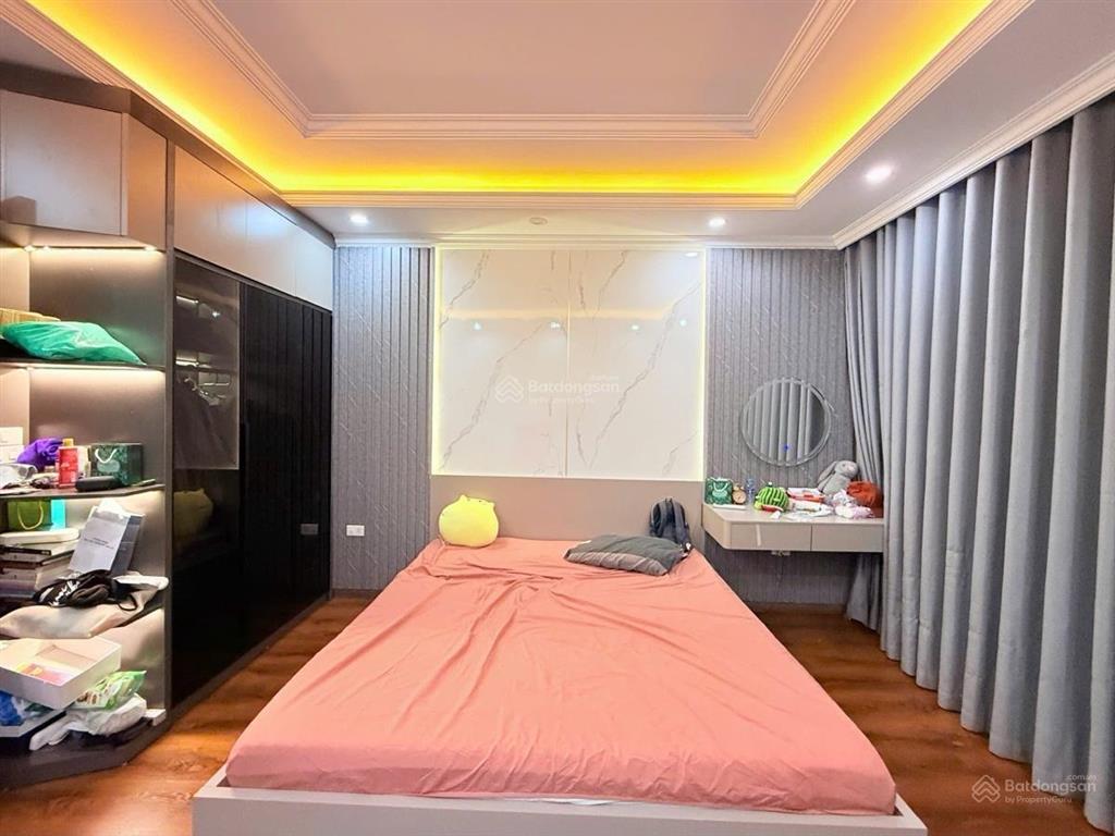Nhà đẹp lạc long, ngõ ô tô tránh, nhà dân xây, ô tô đỗ cách 1 nhà, full nội thất 35m2 x 6t