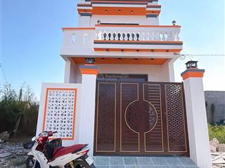 Bán nhà tt cần giuộc giá rẻ 5x20m