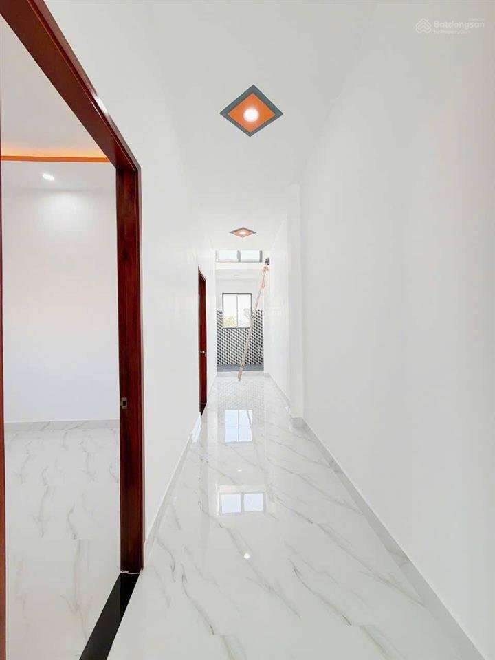 Bán nhà tt cần giuộc giá rẻ 5x20m