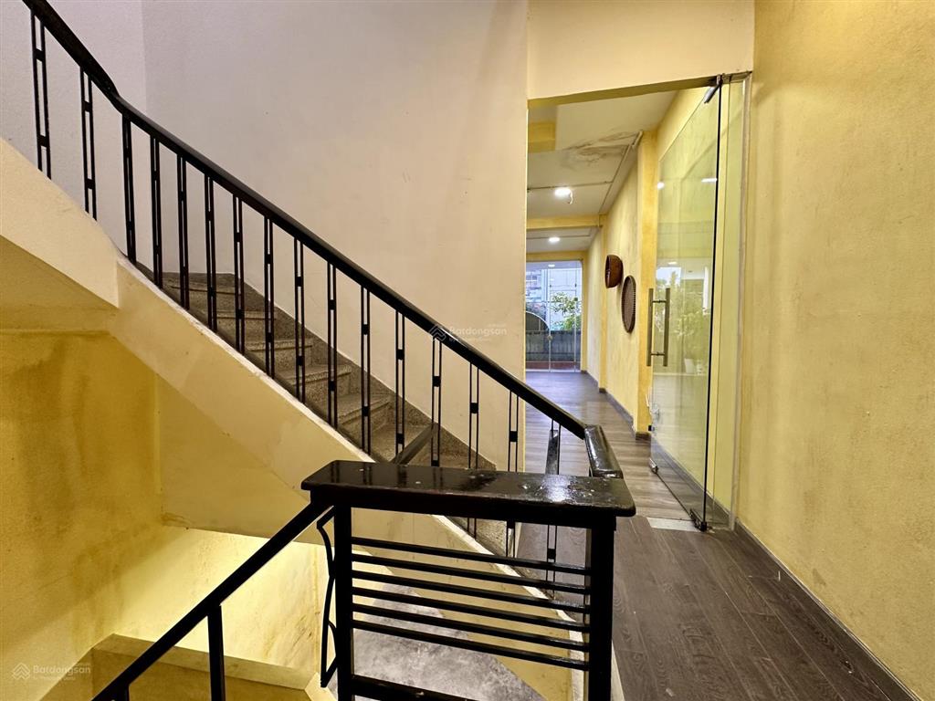 Nhà mặt tiền cho thuê nở hậu kinh doanh