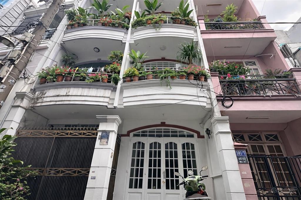 Nhà hẻm xe hơi mới 5pn4vs khép kín