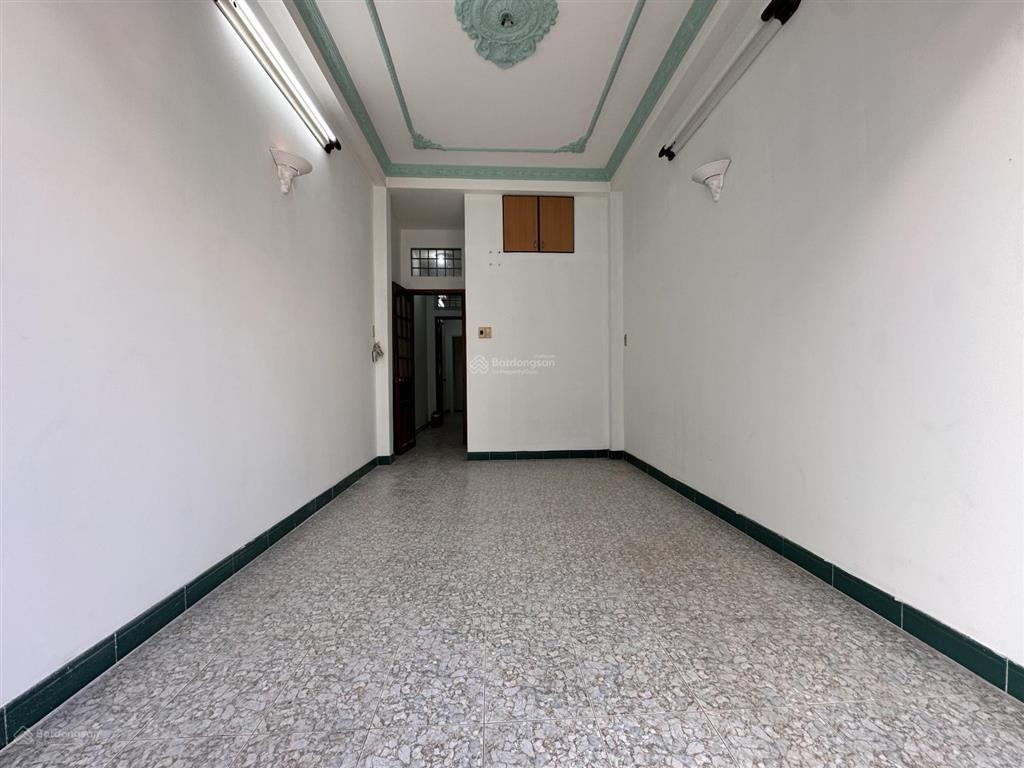 Nhà hẻm xe hơi mới 5pn4vs khép kín