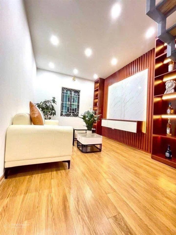 Có 102! căn hộ hoàng quốc việt, nghĩa tân, cầu giấy, 2 thoáng, full nt, 60m*2pn giá 2.x tỷ