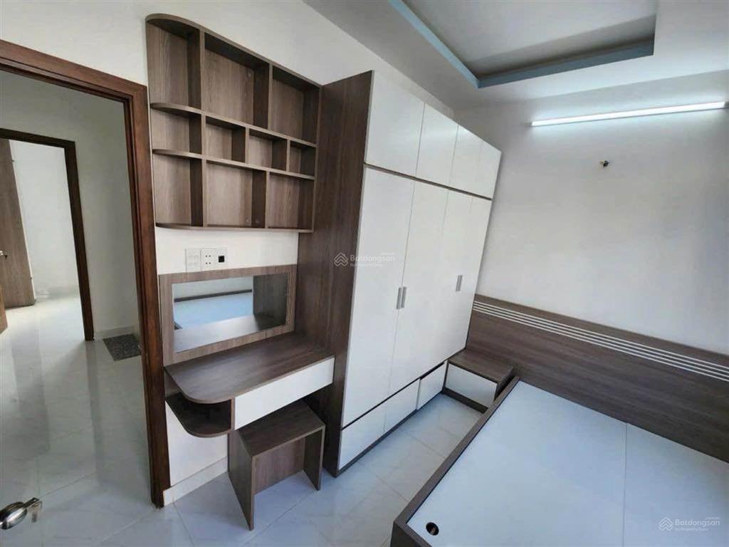 Nhà đẹp 3 tầng hẻm xe hơi gần trục đường huỳnh tấn phát