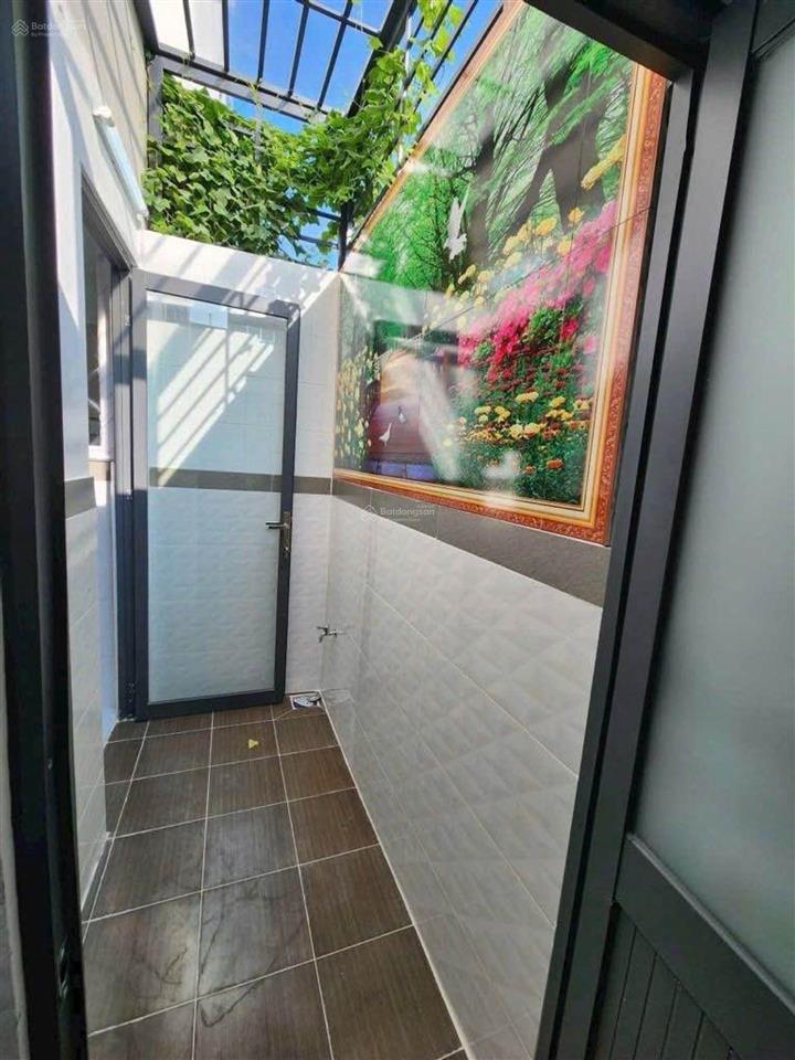 Nhà đẹp 3 tầng hẻm xe hơi gần trục đường huỳnh tấn phát