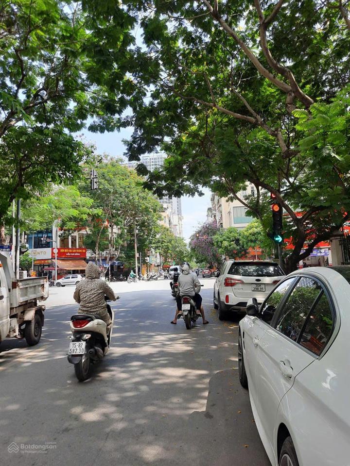 Bán nhà mặt phố lô góc kd tốt phạm tuấn tài  đặng thùy trâm 150m2. mt 12m. 5 tầng. 70 tỷ
