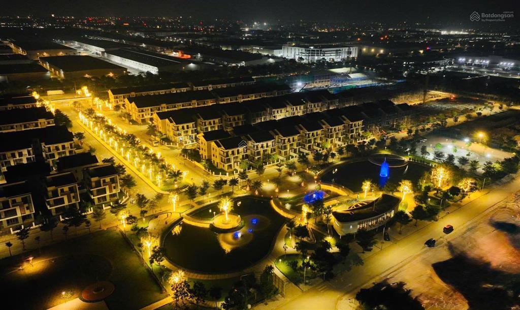 Nhượng lại suất ngoại giao đẹp, giá gốc cho khách thiện chí tại centa riverside