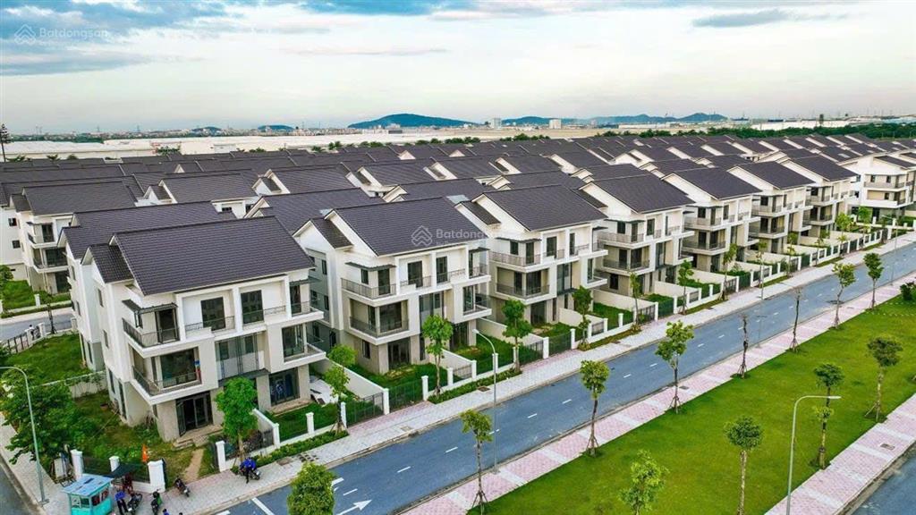 Chính chủ giảm ngay 1 tỷ căn biệt thự song lập 180m2 tại centa riverside, di chuyển hồ tây 15 phút