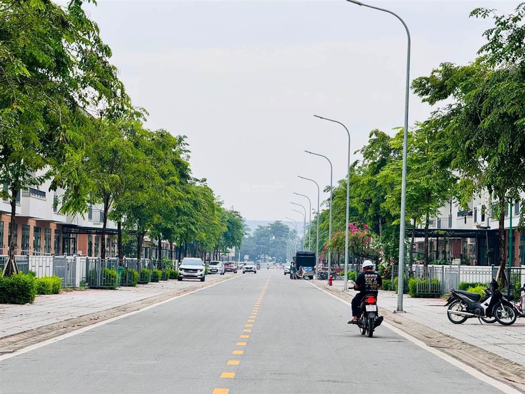 Chỉ từ 6,** tỷ sở hữu nhà phố 3 tầng cho thuê ngay 300 triệu/năm sát ngay hà nội.  0963 207 ***
