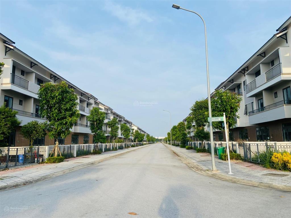 Tặng ngay 3 chỉ vàng cho khách thiện chí cọc ngay trong ngày hôm nay căn nhà phố diện tích lớn