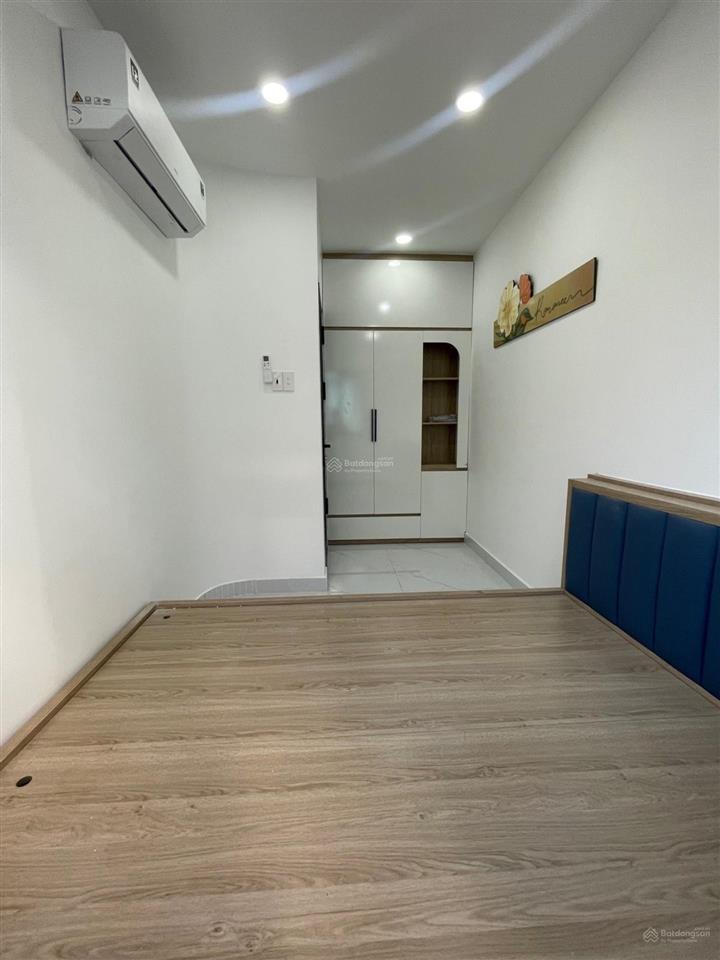 Nhà mới 3 tầng full nội thất ngay khu vip tên lửa chỉ nhỉnh 3 tỷ tkrs74bx