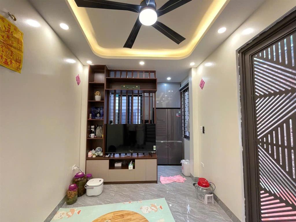 🚨 HIẾM! 32m² – 5 TẦNG – GẦN CHỢ ĐỒNG DINH – GIÁ CỰC MỀM!