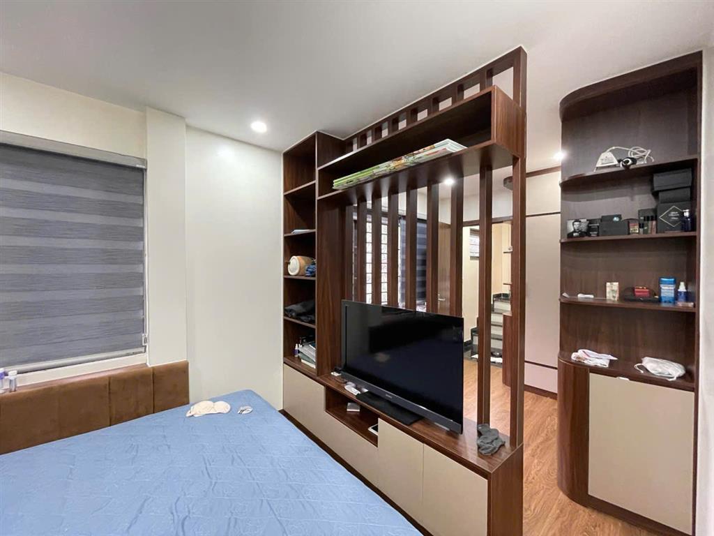 🚨 HIẾM! 32m² – 5 TẦNG – GẦN CHỢ ĐỒNG DINH – GIÁ CỰC MỀM!
