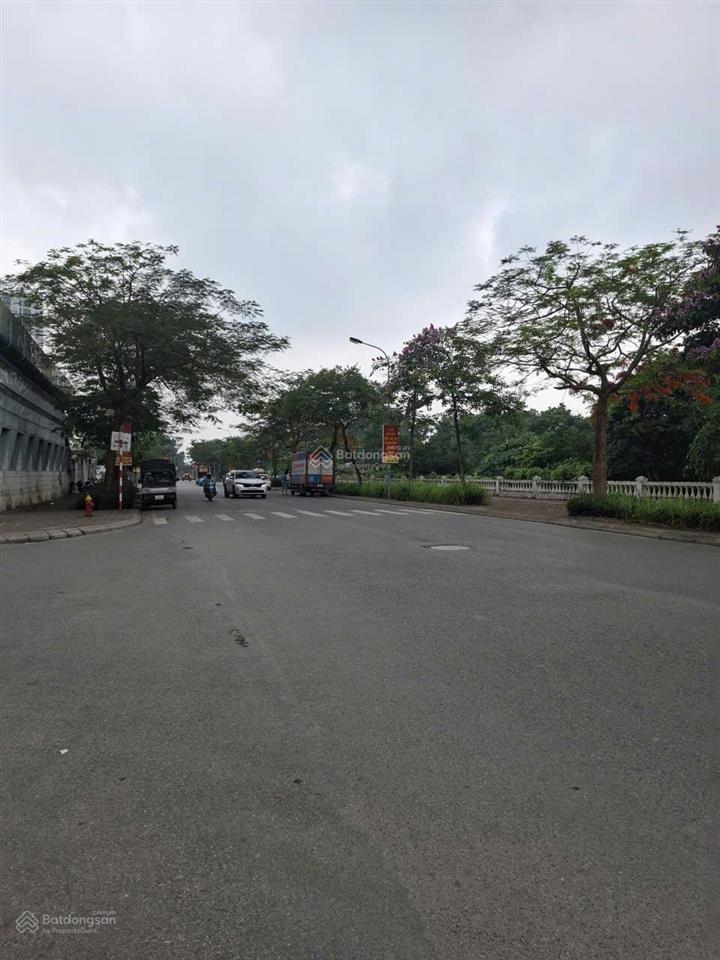 50m đất trung tâm thạch bàn cổ linh ,ô tô đỗ cổng , giá 8,x tỷ!