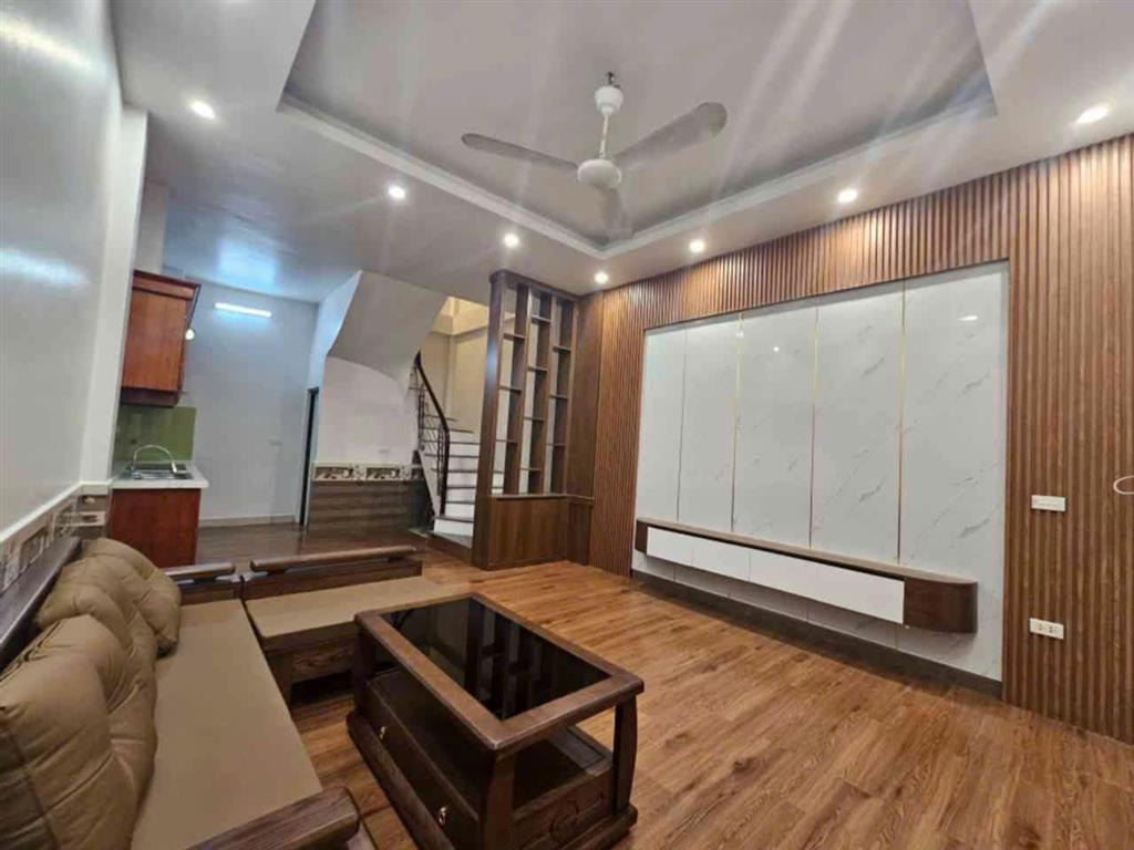 🔥 36 M2 NHÀ ĐẸP THẠCH BÀN – FULL NỘI THẤT – Ô TÔ ĐỖ CỬA 🔥