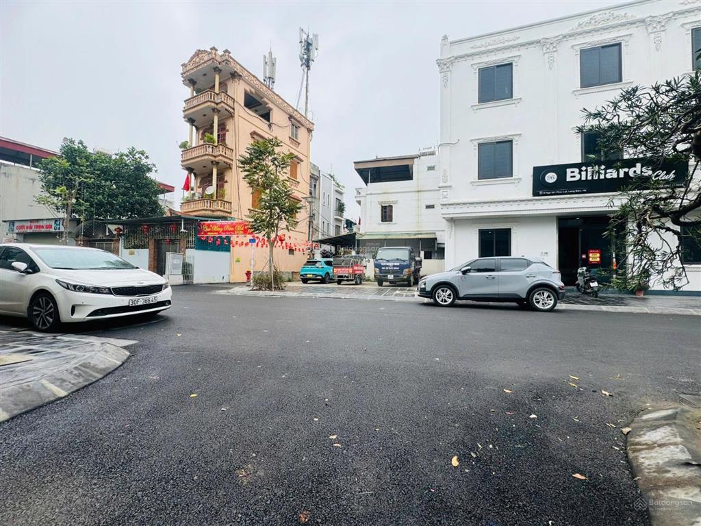 Hiếm! đất đẹp 201 phúc lợi 34m, 1 nhà ra mặt phố ngõ ô tô, kinh doanh, sầm uất, 5.2 tỷ