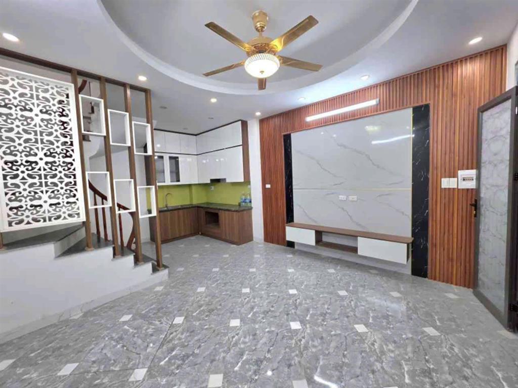 🏡🔥 NHÀ THẠCH BÀN, CỔ LINH  6 TẦNG – Ô TÔ ĐỖ CỔNG – GẦN HỒ ĐIỀU HOÀ VÀ AEON MAIL – CHỈ