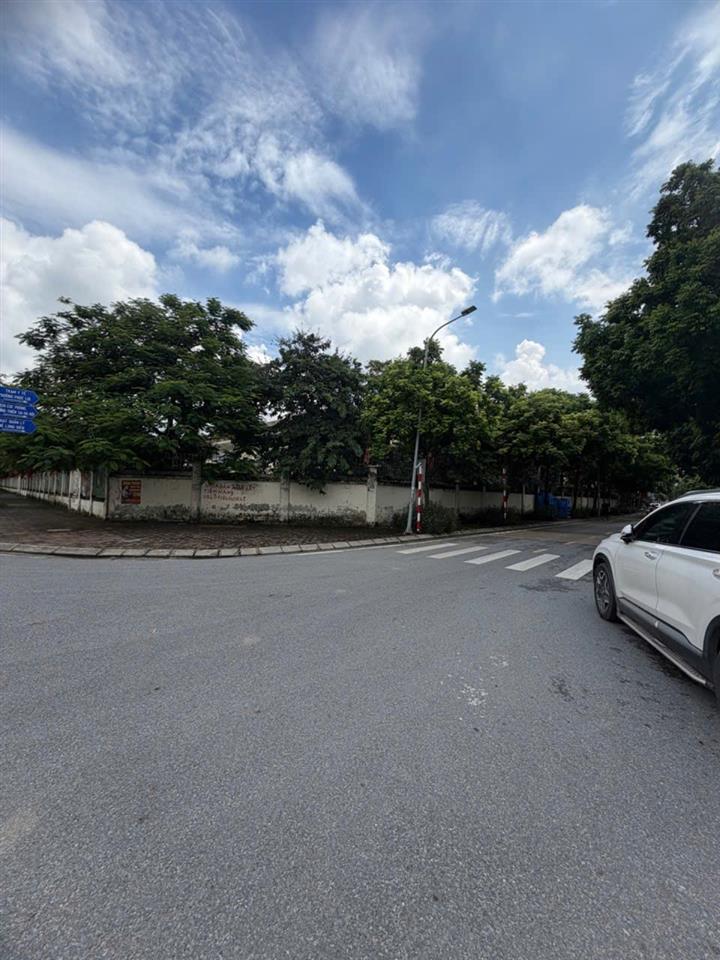 🏡 NHÀ PHÚC LỢI – 36M² x 4 TẦNG – NGÕ Ô TÔ THÔNG – FULL NỘI THẤT – GIÁ NHỈNH 7 TỶ
🔥 CƠ