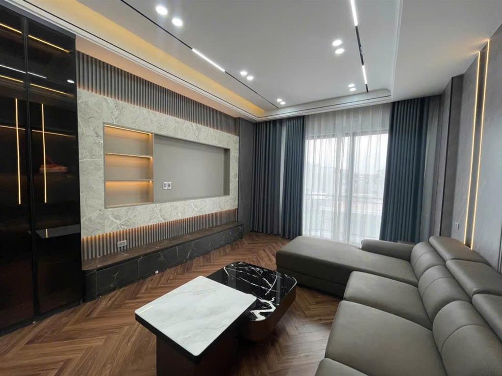 🔥 NHÀ PHỐ TRẠM – NGÕ THÔNG XE TẢI TRÁNH  51M² × 8 TẦNG  GARA Ô TÔ  THANG MÁY  FULL NỘI