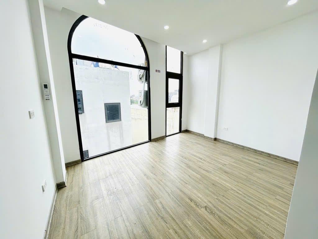 🔥 PHÂN LÔ THẠCH BÀN – CỔ LINH  48M² × 7 TẦNG  GARA Ô TÔ  THANG MÁY  DÒNG TIỀN BỀN VỮNG 