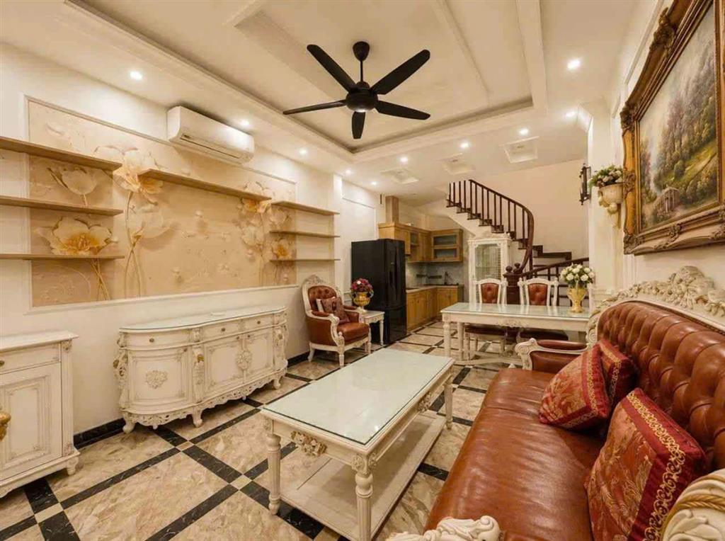 🔥 NHÀ ĐẸP ĐÀM QUANG TRUNG – NGÕ THÔNG – CHỈ 30M RA MẶT PHỐ  40M² x 5 TẦNG  FULL NỘI THẤT