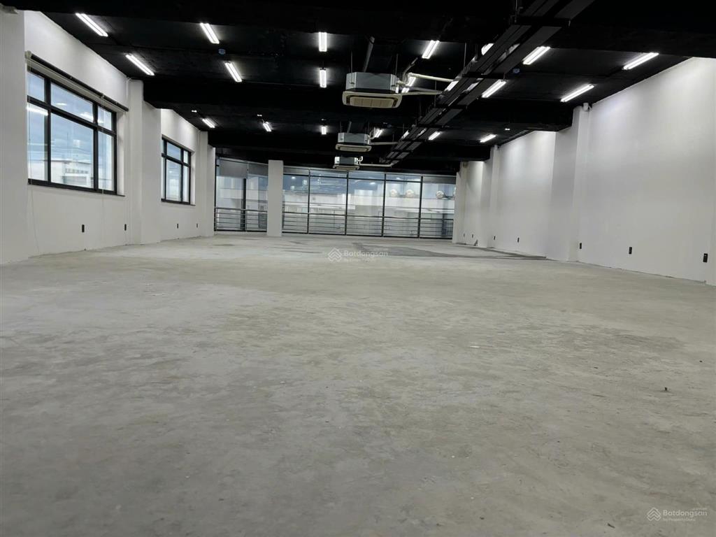 Sàn vp full kính hoàng hoa thám gần chợ bà chiểu dt 180m2 giá 50tr