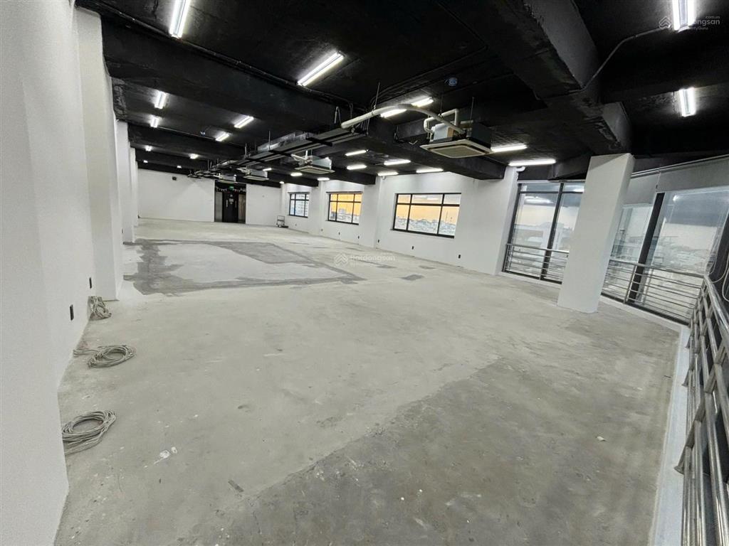 Sàn vp full kính hoàng hoa thám gần chợ bà chiểu dt 180m2 giá 50tr