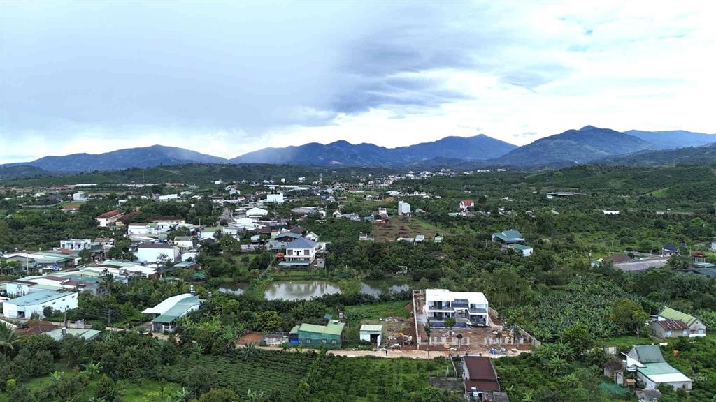 Ra nhanh lô đất khu dân cư gần tttp bảo lộc, dt 667m2 có 200m2 thổ cư phù hợp xây nghỉ dưỡng