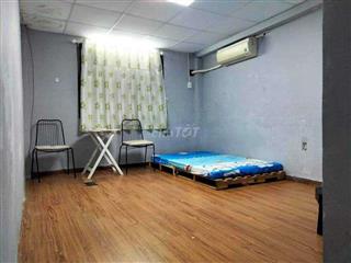 Cho thuê căn hộ mini 2 Phòng ngủ ngay CV Hoàng Văn Thụ, sân bay TSN