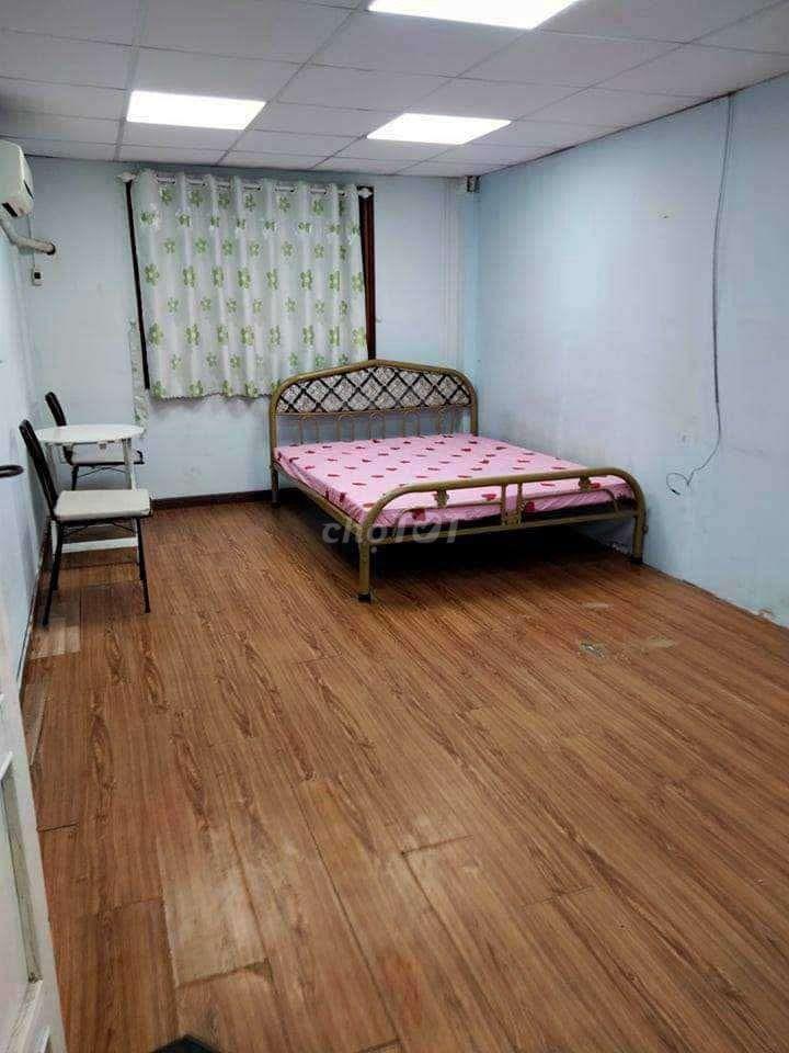 Cho thuê căn hộ mini 2 Phòng ngủ ngay CV Hoàng Văn Thụ, sân bay TSN
