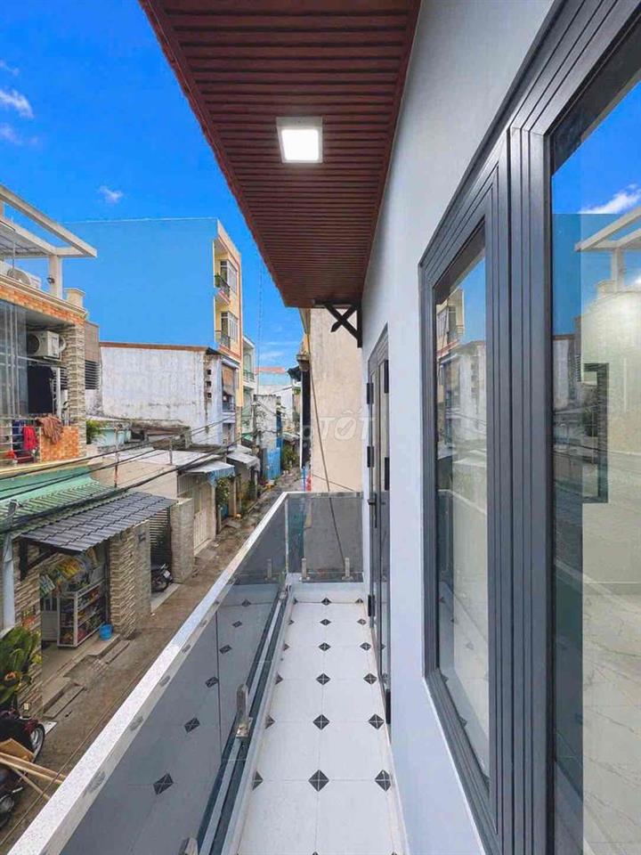 Mặt Tiền Kinh Doanh Quận Tân Phú, Xe Hơi Đậu Cửa, Chỉ Hơn 3 Tỷ