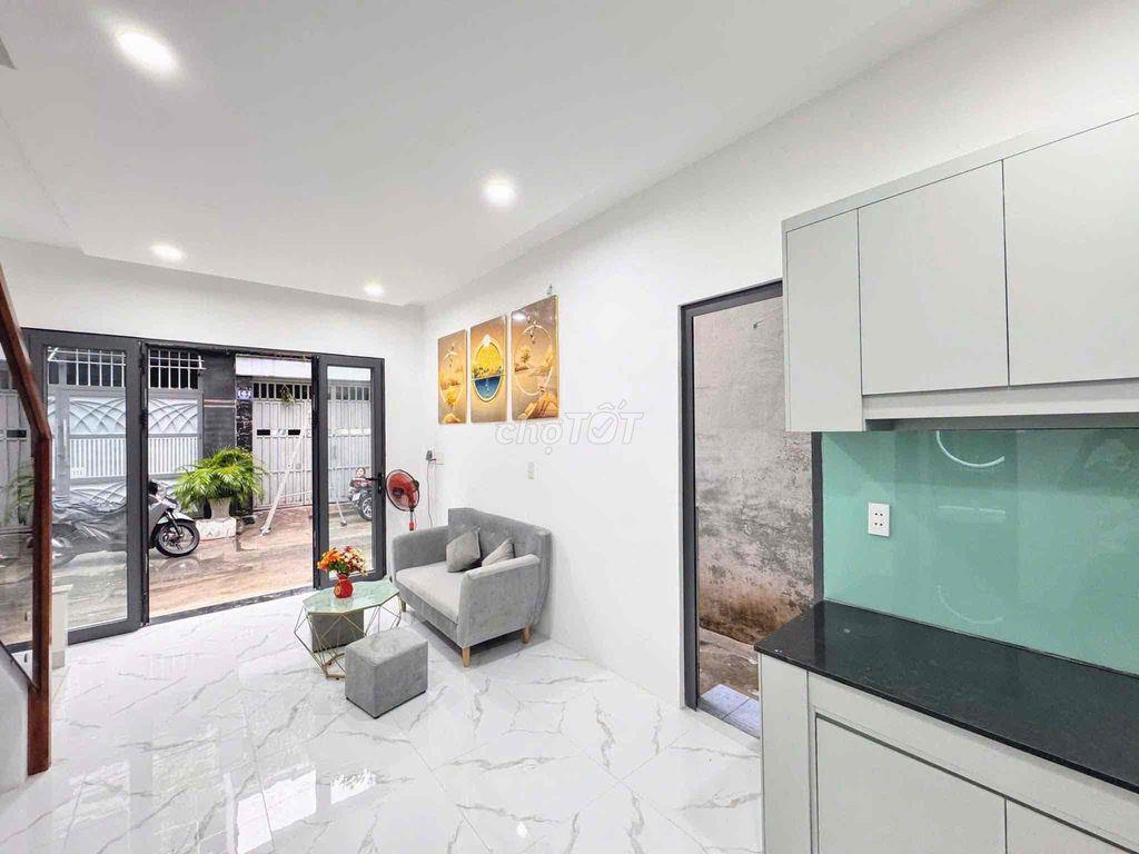 Mặt Tiền Kinh Doanh Quận Tân Phú, Xe Hơi Đậu Cửa, Chỉ Hơn 3 Tỷ