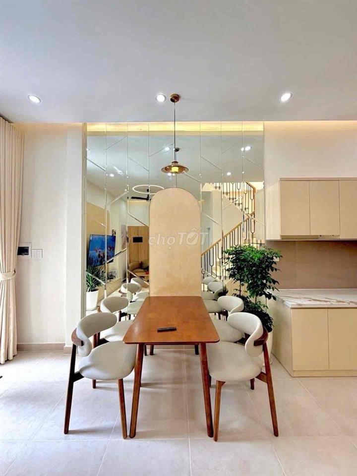 Nhà Mới Ni Sư Huỳnh Liên Ngang hơn 8M - 2PN - 6.19Tỷ