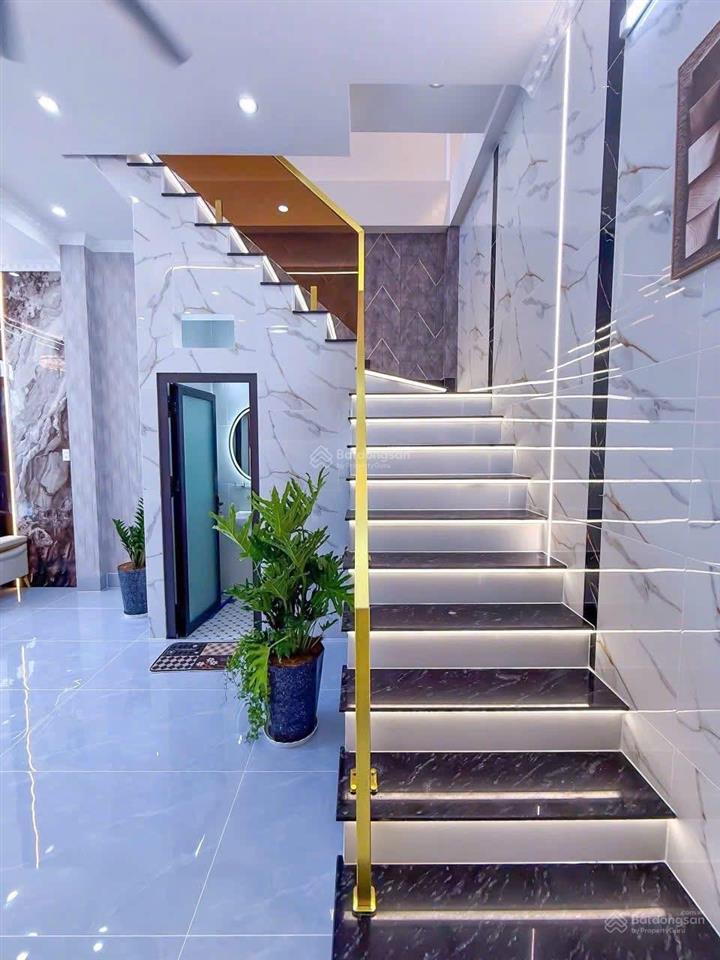 Cần tiền làm ăn bán nhà bình chánh