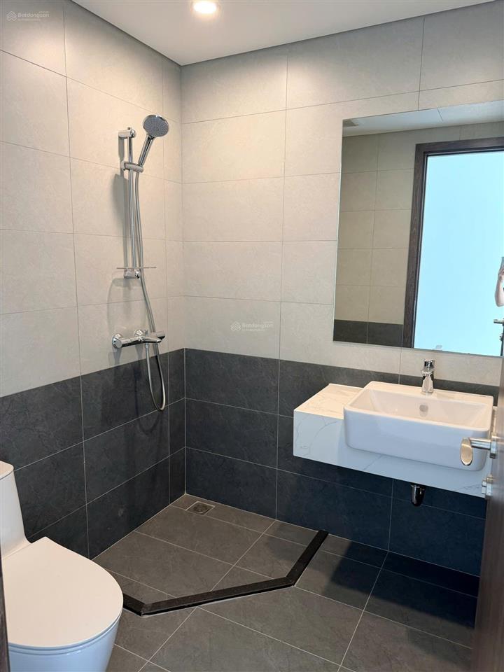 Cắt lỗ 900tr chính chủ bán căn hộ the beverly (be), căn góc 2pn 2wc siêu rộng 80m², giá tốt 4tỷ950