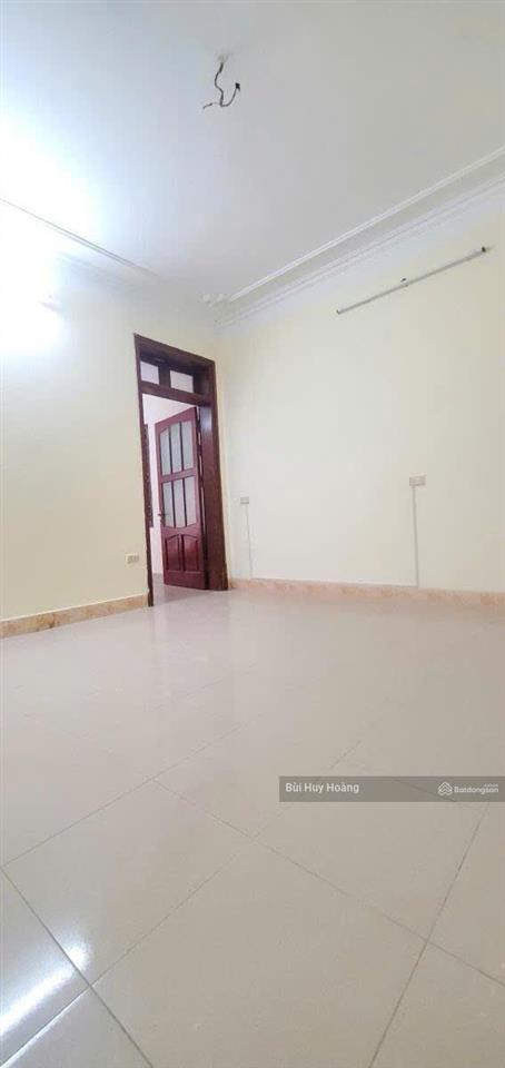 Hà đông  vạn phúc  40m2 chỉ 9 tỷ  dân xây  lô góc  ngõ ba gác  cách mặt phố 20m