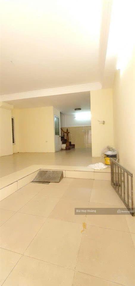 Hà đông  vạn phúc  40m2 chỉ 9 tỷ  dân xây  lô góc  ngõ ba gác  cách mặt phố 20m