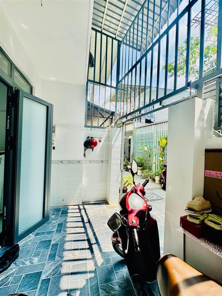 Nhà đẹp hiệp bình  50m2  2.8 tỷ