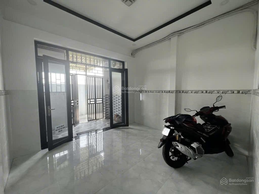 Đối diện vạn phúc citi  60m2  5.4tỷ đang cho thuê 12 triệu/ tháng
