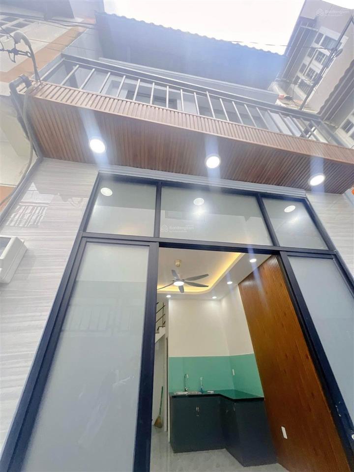 Nhà gần vòng xoay bình lợi, dtsd 23m2  2ty5