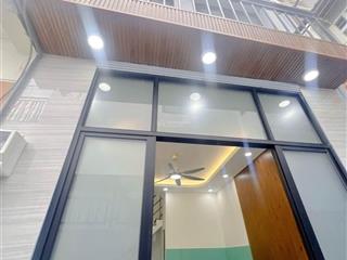 Nhà gần vòng xoay bình lợi, dtsd 23m2  2ty5