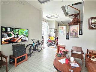 Nhà lô góc mặt tiền  đường rộng 6m  64m2 7ty6