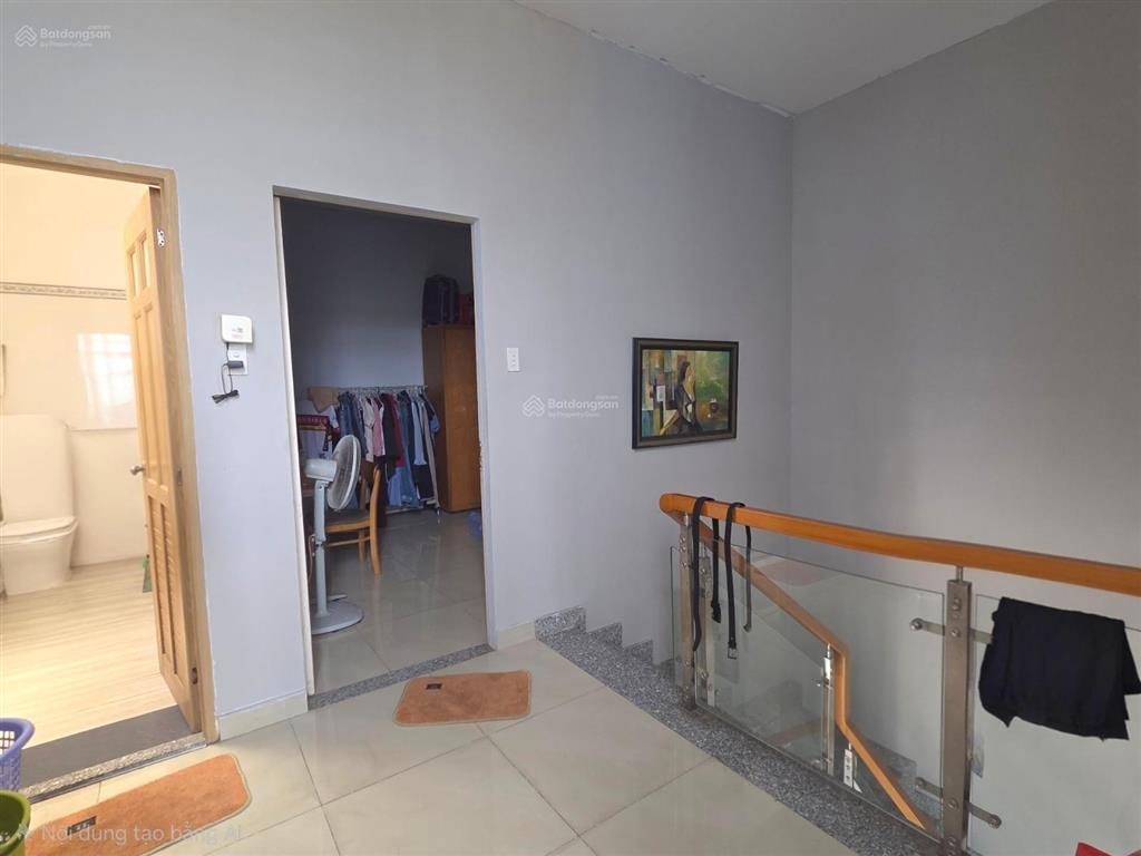 Nhà lô góc mặt tiền  đường rộng 6m  64m2 7ty6