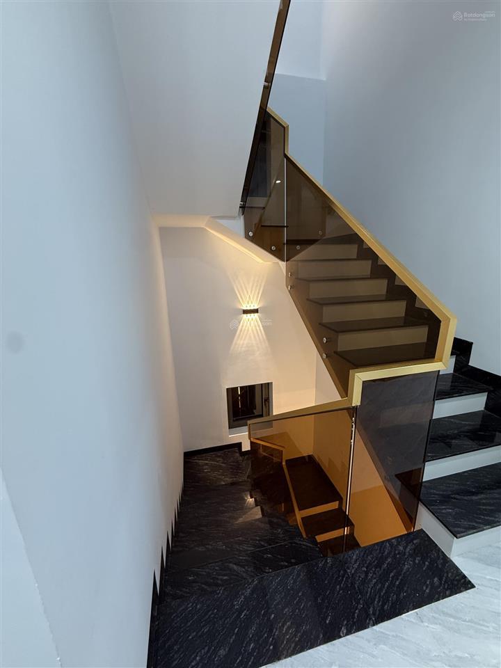 5 tỷ 8  73.7m²  lô góc  tỉnh lộ 43  sát chợ đầu mối