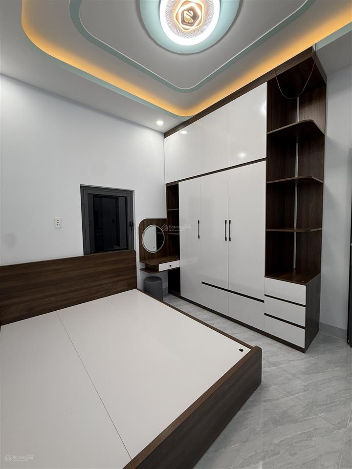5 tỷ 8  73.7m²  lô góc  tỉnh lộ 43  sát chợ đầu mối