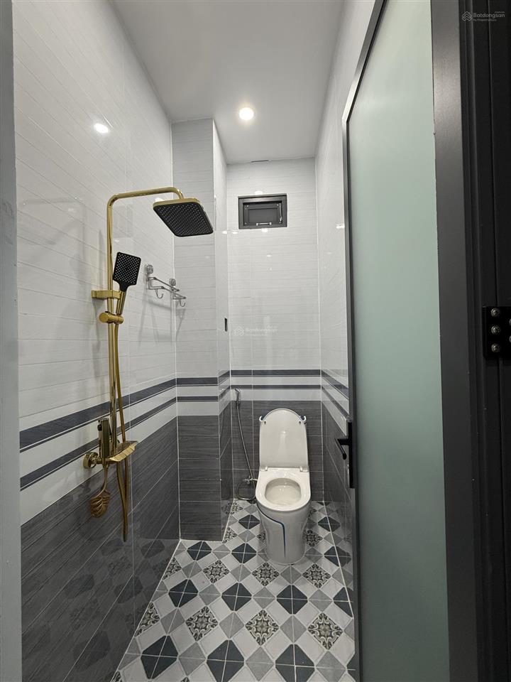 5 tỷ 8  73.7m²  lô góc  tỉnh lộ 43  sát chợ đầu mối